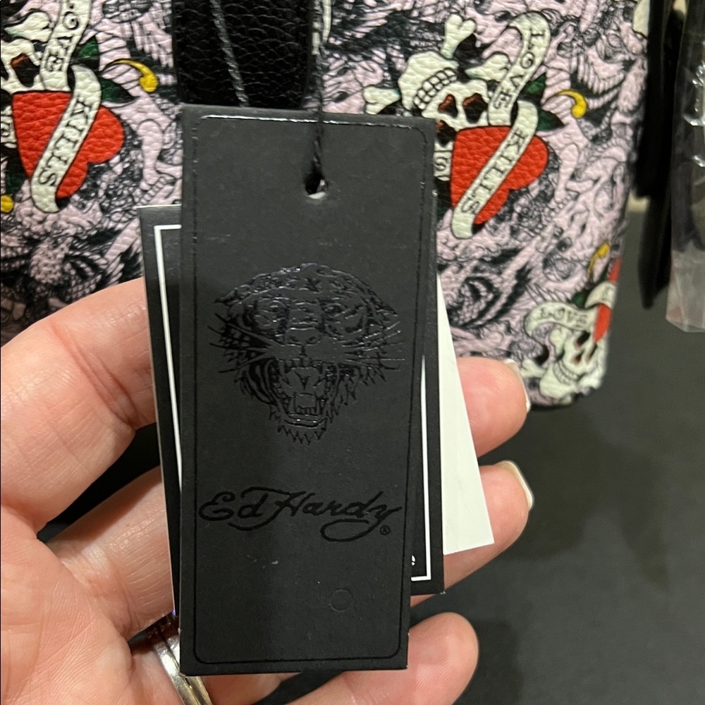 Ed Hardy | Skull & Heart Mini Satchel w/ Bag Charm Credit card - Picture 12 of 13